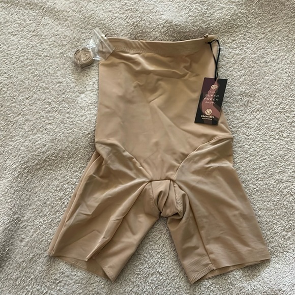 NWT Honeylove Sculptwear SuperPower Shorts Nude Size Small - Picture 5 of 10